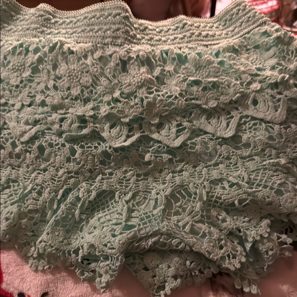No Boundaries Boho Mint Lace High Waist Shorts XL